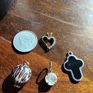 4 pendants, Charms Fashion Jewelry, Cross, Heart, Crystal, Bead.